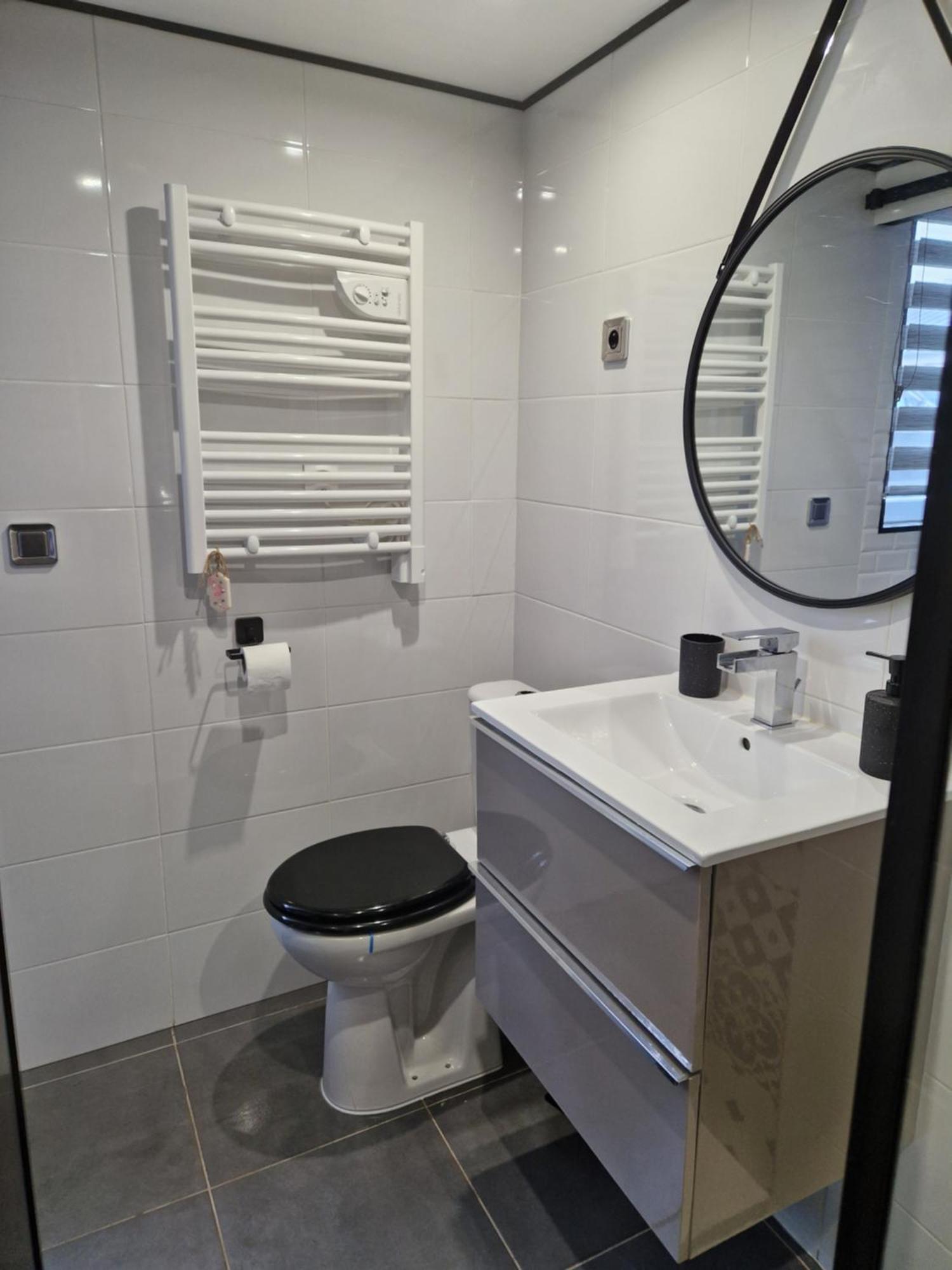 Maisonnette A 200m De La Avec Parking Gratuit Et Terrasse Appartement *