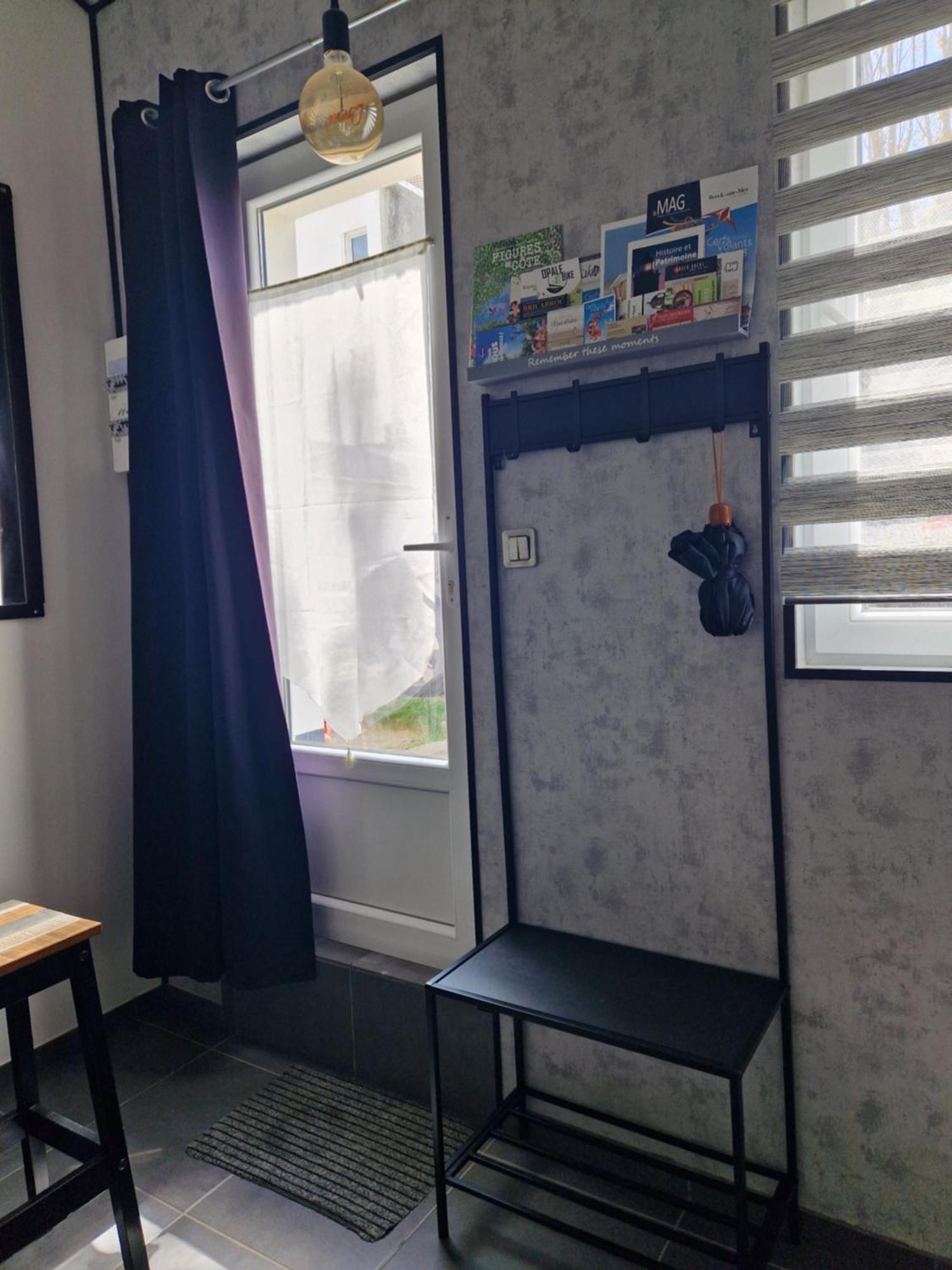Apartment Maisonnette A 200m De La Avec Parking Gratuit Et Terrasse Berck