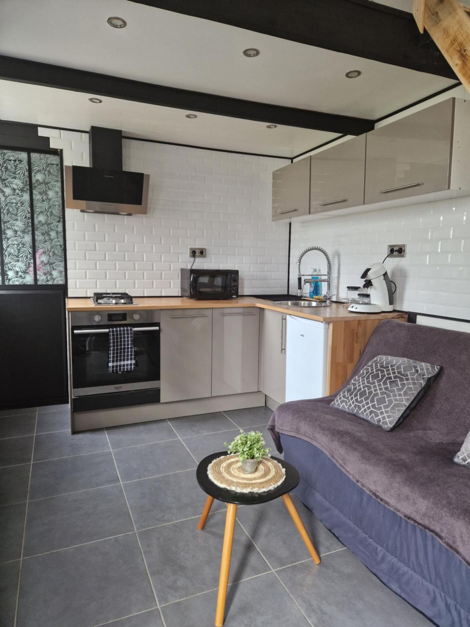 Apartment Maisonnette A 200m De La Avec Parking Gratuit Et Terrasse Berck