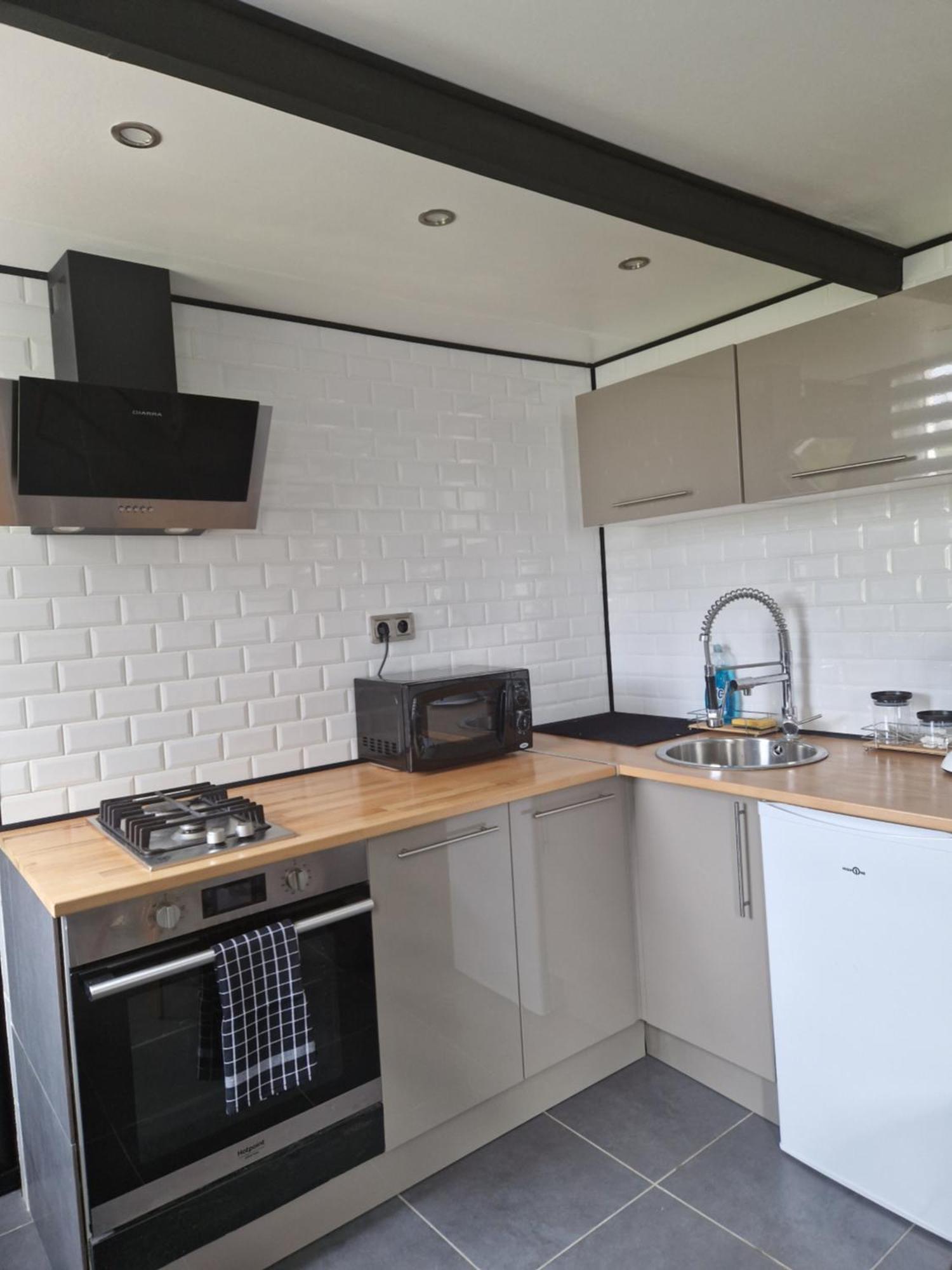 Maisonnette A 200m De La Avec Parking Gratuit Et Terrasse Berck
