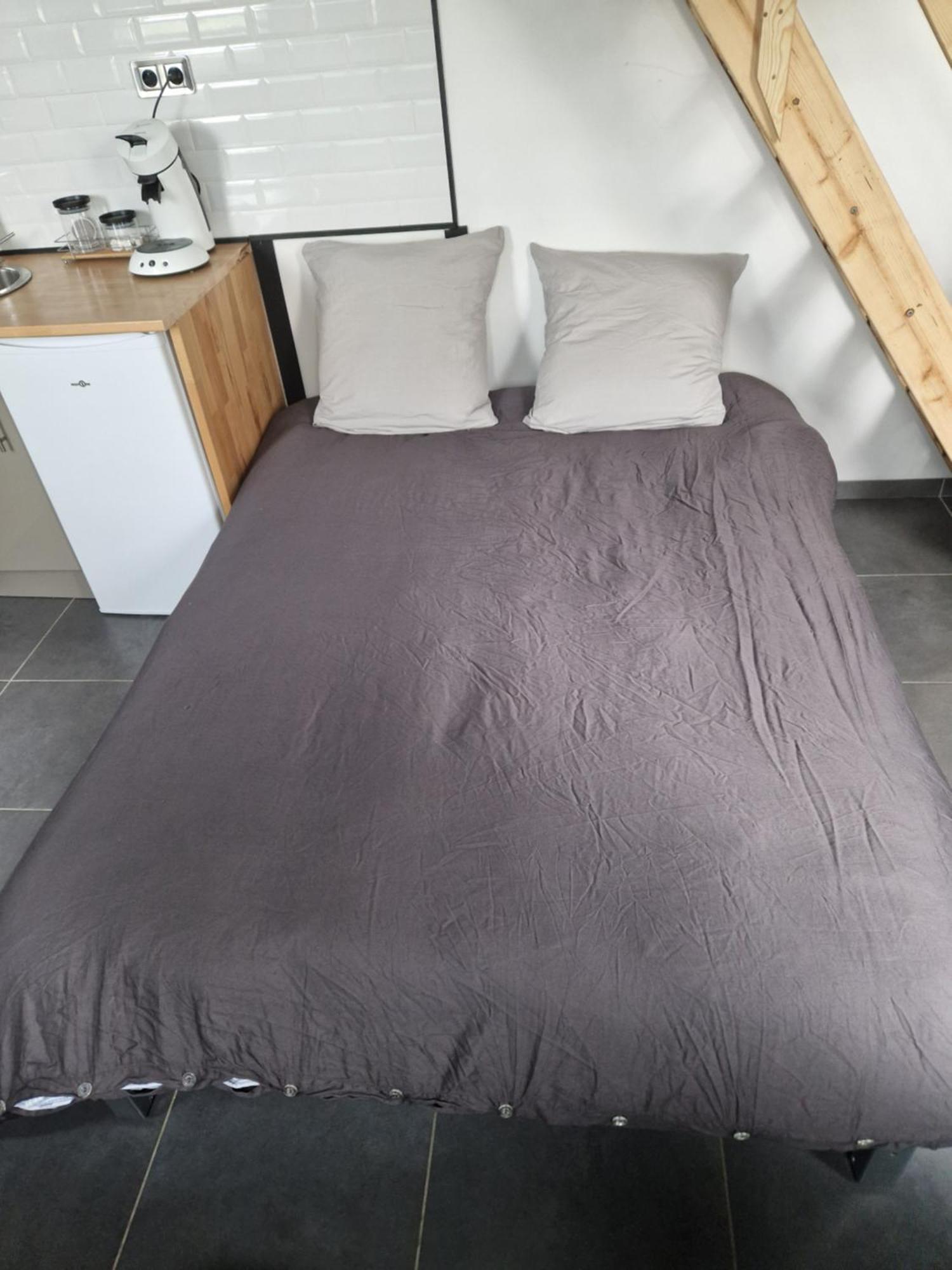 Maisonnette A 200m De La Avec Parking Gratuit Et Terrasse *